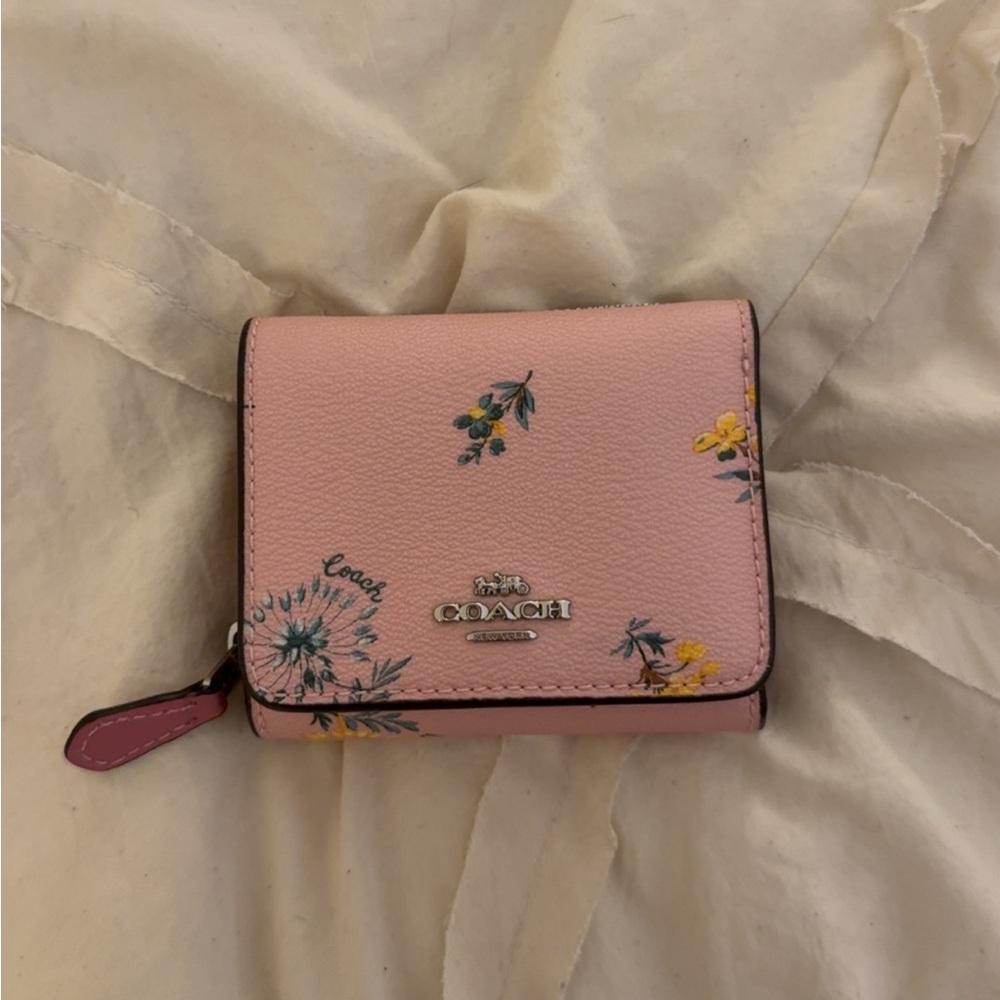 BRAND NEW pink floral coach wallet
